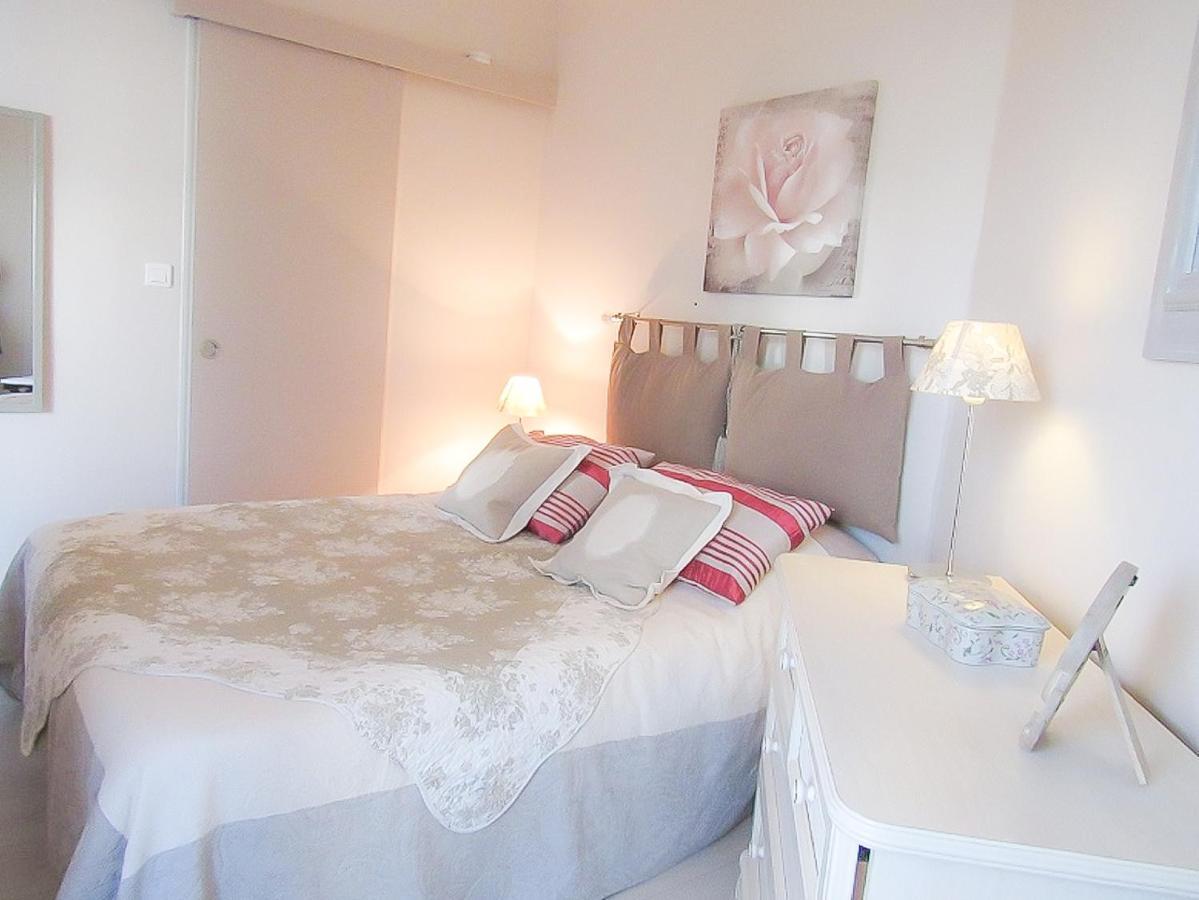 Cabourg, Cosy Appartement Avec Balcon + Parking Prive Exterior foto